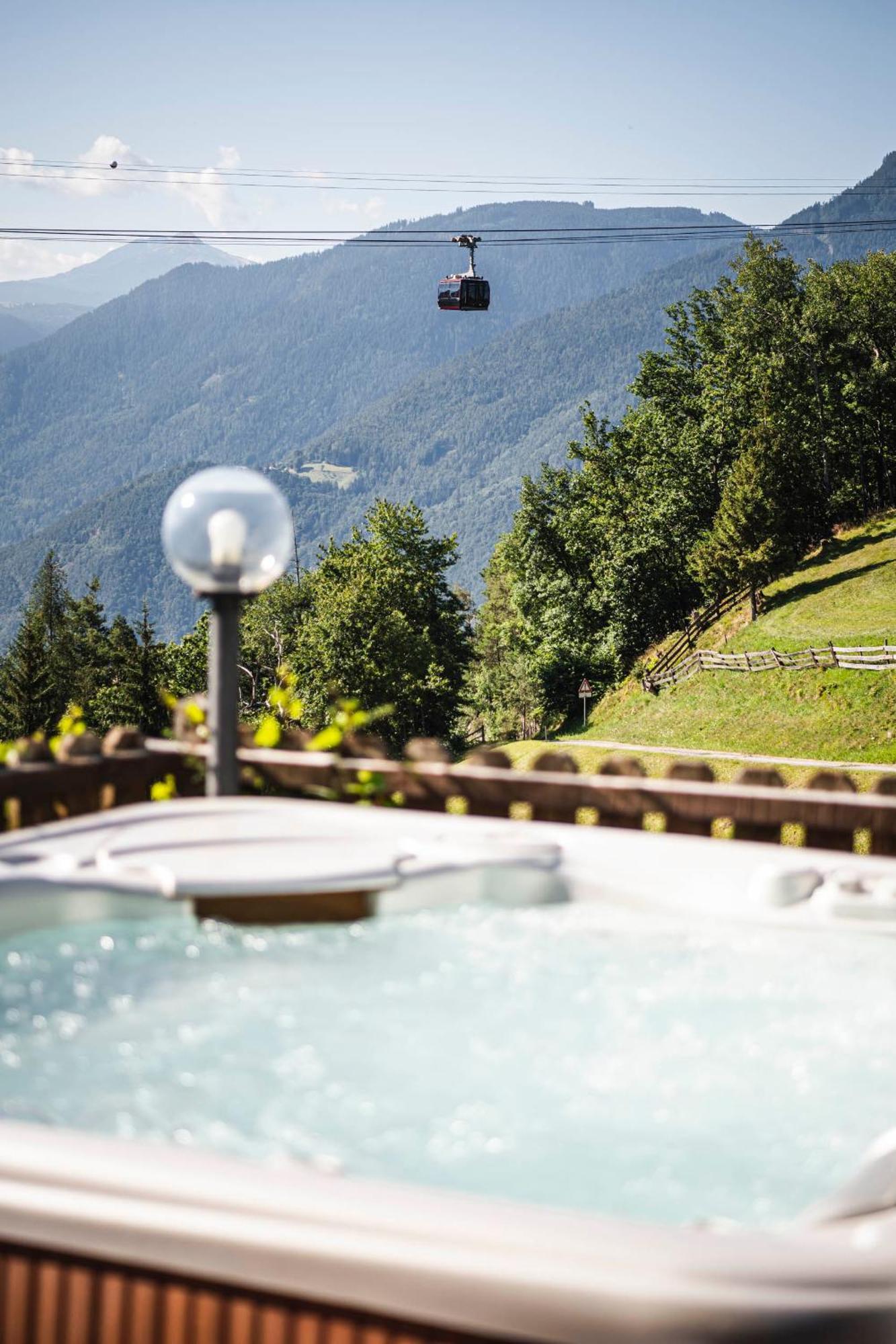 Chalet Grumer Suites&Spa 소프라볼차노 외부 사진